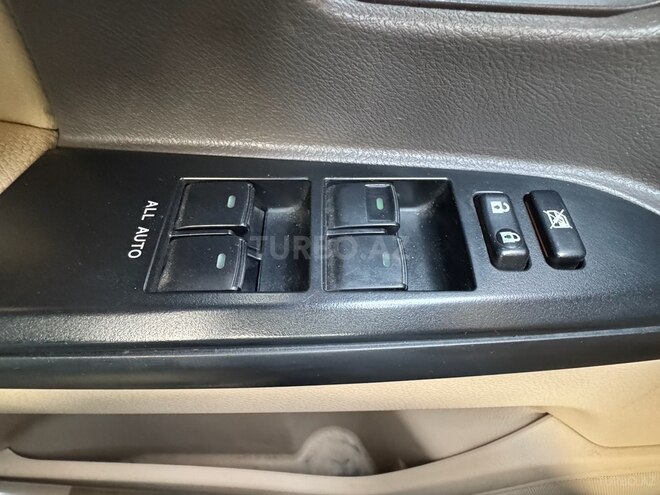 Toyota Land Cruiser-14