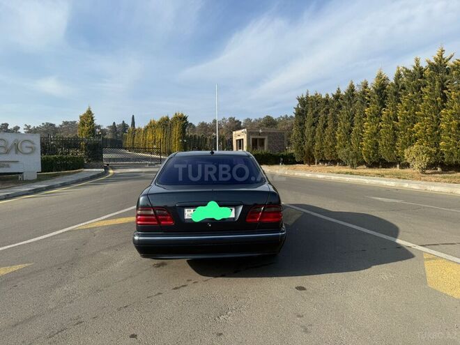 Mercedes E 220 d 2001, 592,000 km - 2.2 л - Bakı