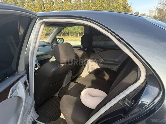 Mercedes E 220 d 2001, 592,000 km - 2.2 л - Bakı