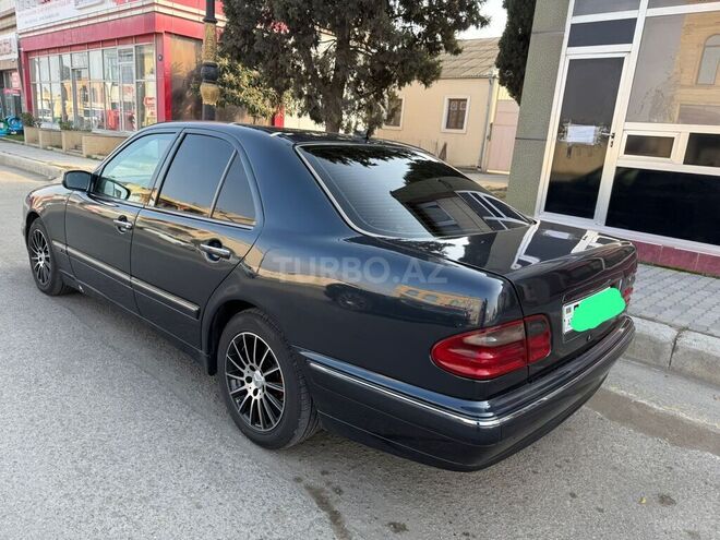 Mercedes E 220 d 2001, 592,000 km - 2.2 л - Bakı