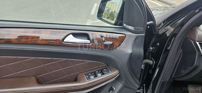 Mercedes GL 550-9