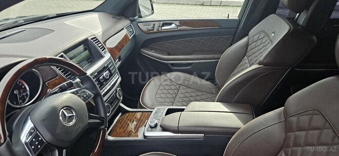 Mercedes GL 550-10