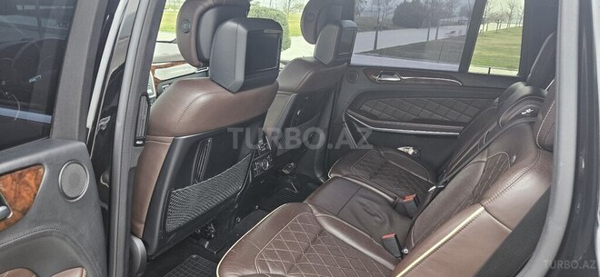 Mercedes GL 550-13