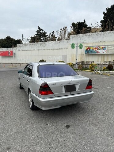 Mercedes C 240 2000, 453,000 km - 2.4 l - Bakı