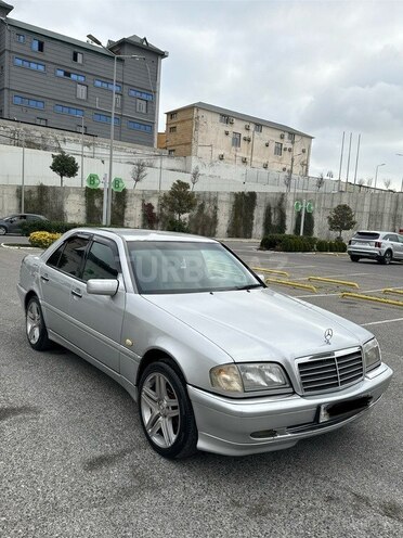 Mercedes C 240 2000, 453,000 km - 2.4 l - Bakı