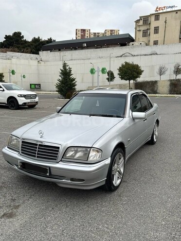 Mercedes C 240 2000, 453,000 km - 2.4 l - Bakı