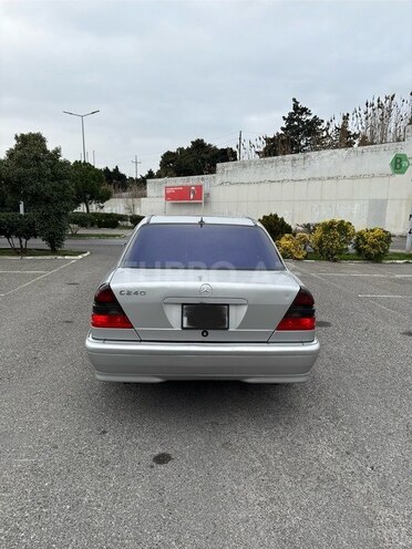Mercedes C 240 2000, 453,000 km - 2.4 l - Bakı