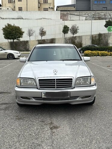 Mercedes C 240 2000, 453,000 km - 2.4 l - Bakı