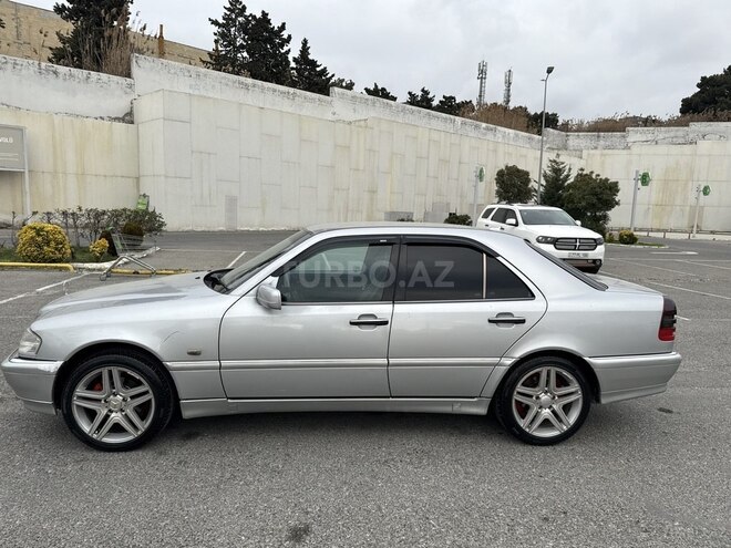 Mercedes C 240 2000, 453,000 km - 2.4 l - Bakı