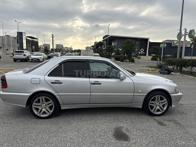Mercedes C 240 2000, 453,000 km - 2.4 l - Bakı
