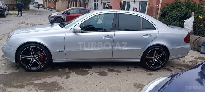 Mercedes E 220 d 2007, 298,000 km - 2.2 l - Bakı