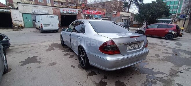 Mercedes E 220 d 2007, 298,000 km - 2.2 l - Bakı