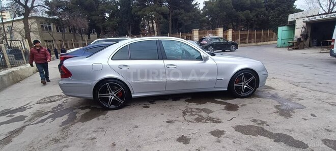 Mercedes E 220 d 2007, 298,000 km - 2.2 l - Bakı