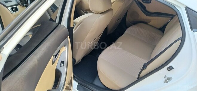 Hyundai Elantra 2011, 250,000 km - 1.6 l - Bakı
