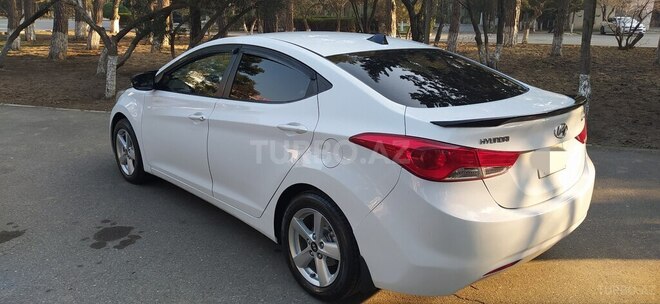 Hyundai Elantra 2011, 250,000 km - 1.6 l - Bakı