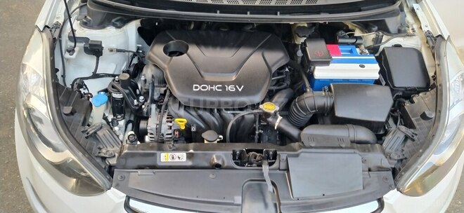 Hyundai Elantra 2011, 250,000 km - 1.6 l - Bakı