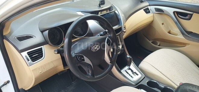 Hyundai Elantra 2011, 250,000 km - 1.6 l - Bakı