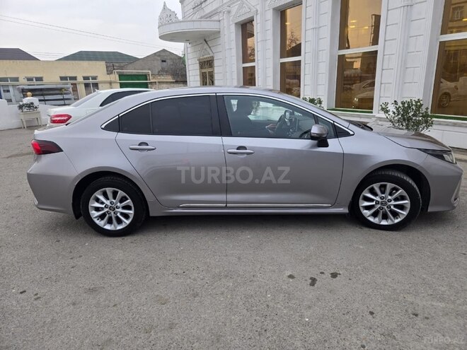 Toyota Corolla 2019, 139,400 km - 1.6 л - Bakı