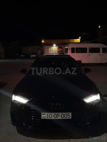 Audi A6-4