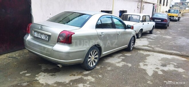 Toyota Avensis 2003, 330,000 km - 2.0 л - Bakı