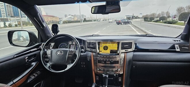 Lexus LX 570-7