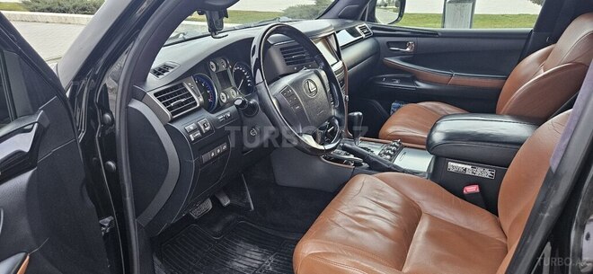 Lexus LX 570-9