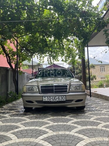 Mercedes C 220 1998, 310,000 km - 2.2 l - Bakı