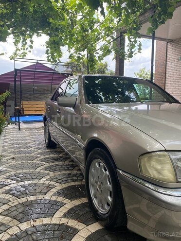Mercedes C 220 1998, 310,000 km - 2.2 l - Bakı