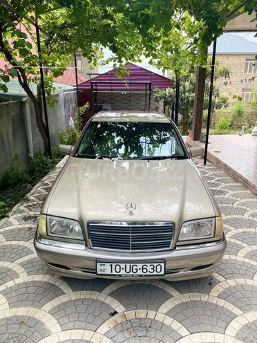 Mercedes C 220 1998, 310,000 km - 2.2 l - Bakı