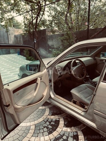 Mercedes C 220 1998, 310,000 km - 2.2 l - Bakı