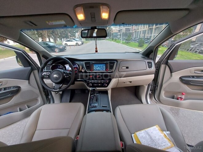 Kia Carnival 2015, 295,000 km - 2.2 l - Bakı