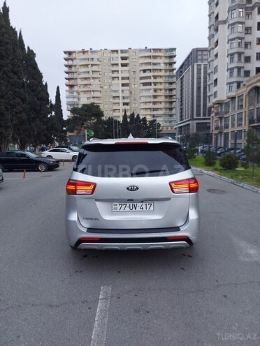 Kia Carnival 2015, 295,000 km - 2.2 l - Bakı