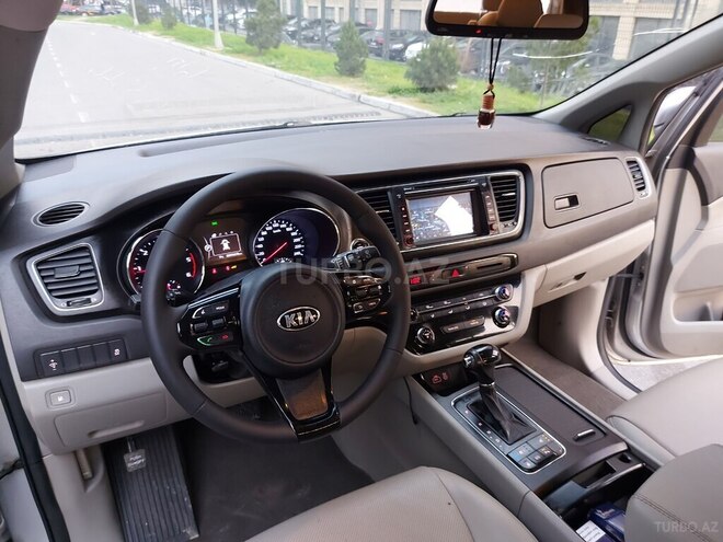 Kia Carnival 2015, 295,000 km - 2.2 l - Bakı