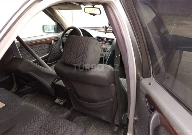 Mercedes C 250 d 1995, 357,891 km - 2.5 l - Bakı