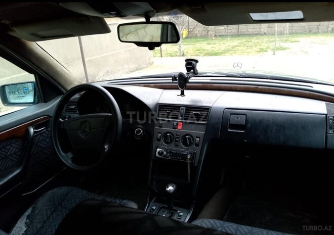 Mercedes C 250 d 1995, 357,891 km - 2.5 l - Bakı