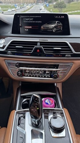BMW 740 2016, 120,000 km - 3.0 l - Bakı
