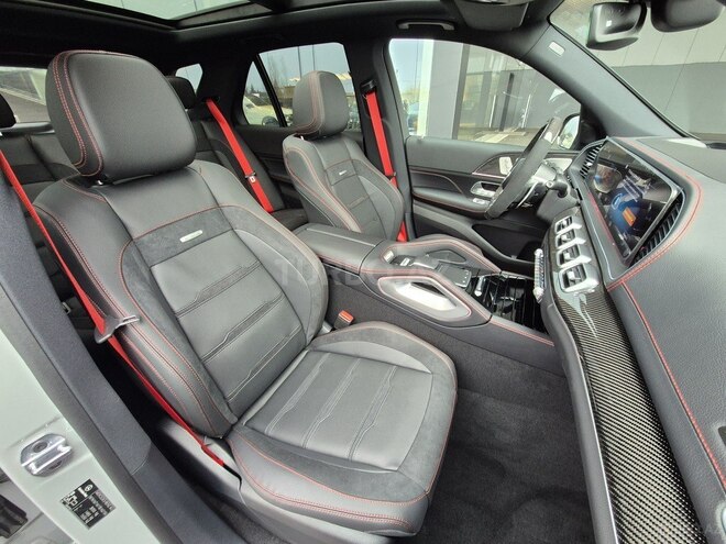Mercedes GLE 53 AMG-11