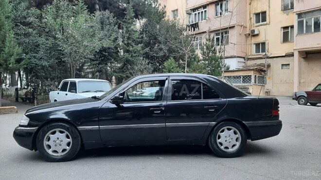 Mercedes C 180 1995, 352,856 km - 1.8 l - Bakı