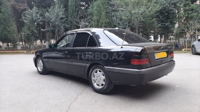 Mercedes C 180 1995, 352,856 km - 1.8 l - Bakı