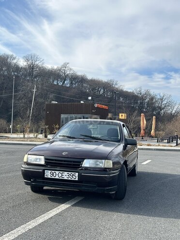 Opel Vectra 1992, 222,222 km - 1.6 l - Zaqatala