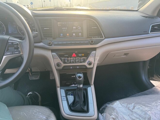 Hyundai Elantra 2017, 12,070 km - 2.0 л - Bakı