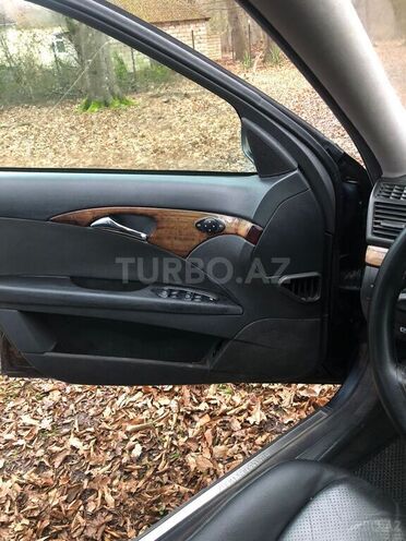 Mercedes E 240 2002, 328,542 km - 2.6 l - Xaçmaz