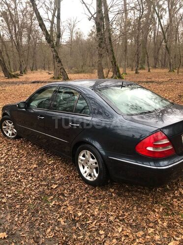 Mercedes E 240 2002, 328,542 km - 2.6 l - Xaçmaz