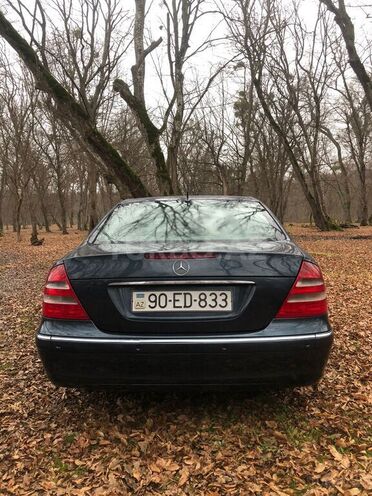 Mercedes E 240 2002, 328,542 km - 2.6 l - Xaçmaz