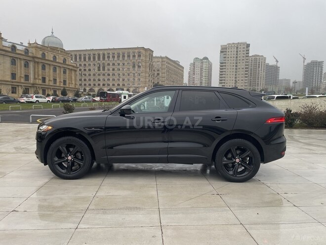 Jaguar F-Pace-5