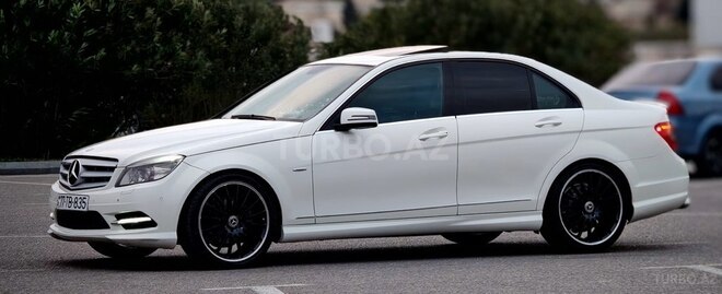 Mercedes C 250 2009, 251,400 km - 2.5 l - Bakı
