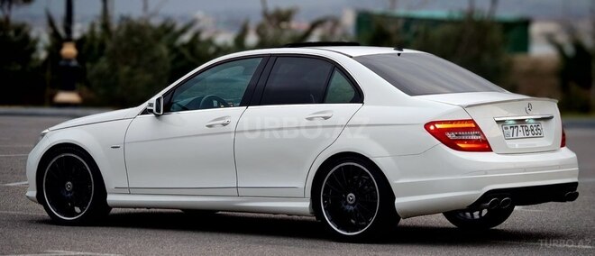 Mercedes C 250 2009, 251,400 km - 2.5 l - Bakı