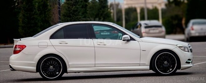 Mercedes C 250 2009, 251,400 km - 2.5 l - Bakı