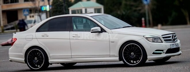 Mercedes C 250 2009, 251,400 km - 2.5 l - Bakı