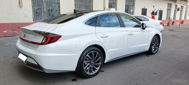 Hyundai Sonata-8